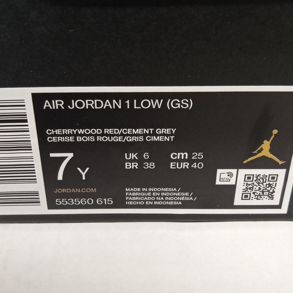 Air Jordan 1 Low (GS) - Picture 13 of 13
